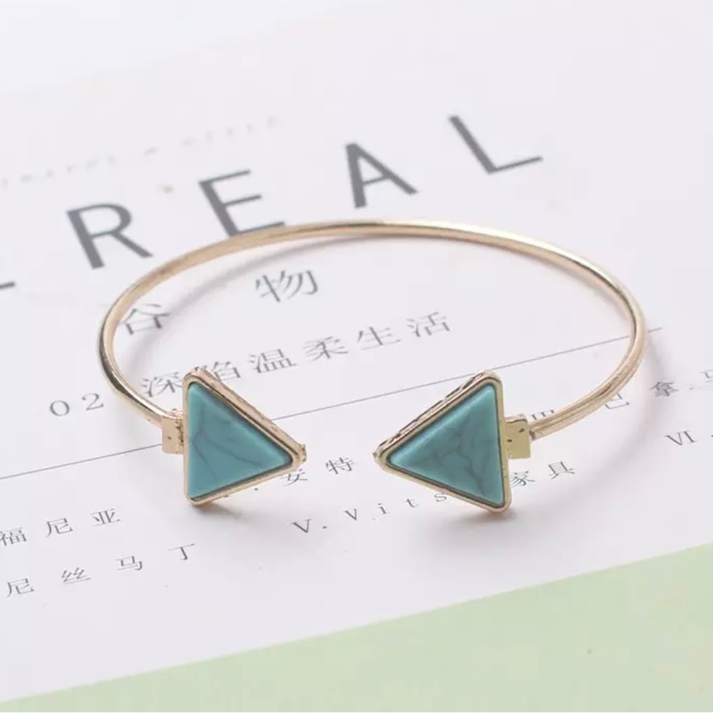 NEW Womens bracelet jewelry gift